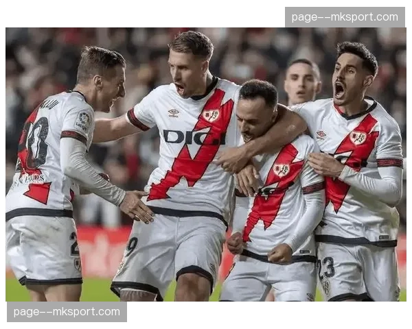 阿尔梅里亚2-1逆转巴列卡诺，赢得价值六分的保级大战