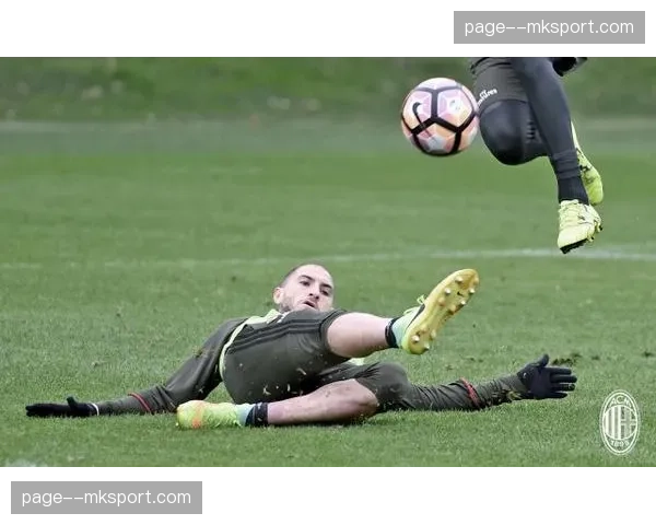 天空体育评论员评述：优秀边后卫已成为执行混合防守策略中最具战术价值的一环